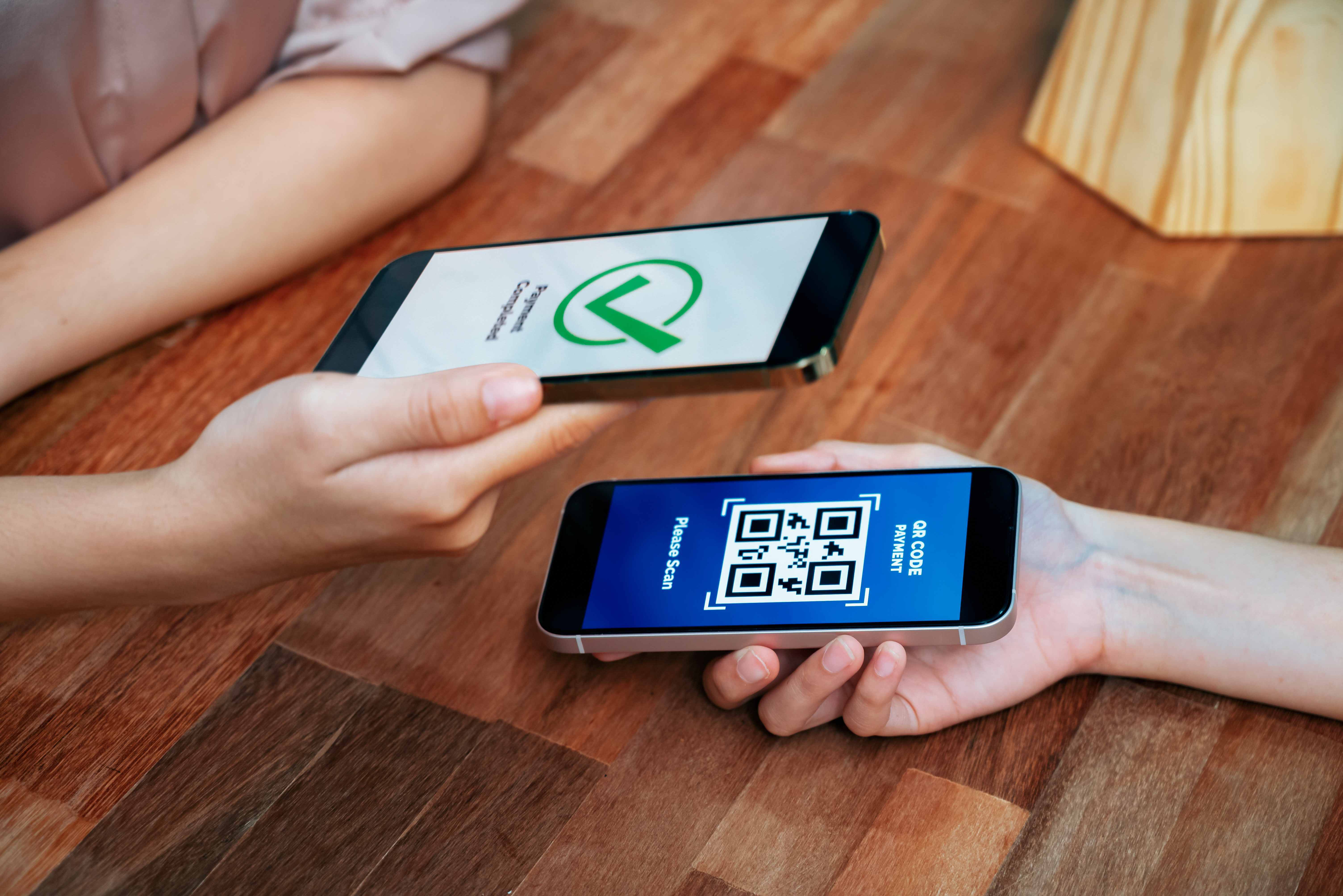 Как создать ссылку на WhatsApp в виде QR-кода